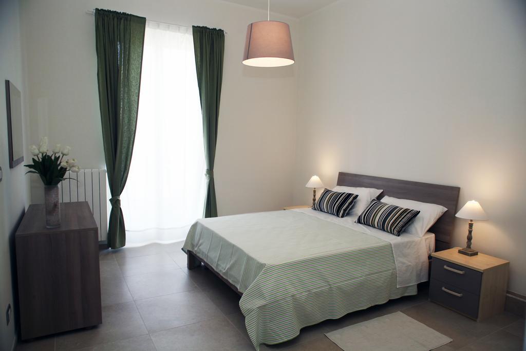 Apartment Corso Cavour Барі Екстер'єр фото